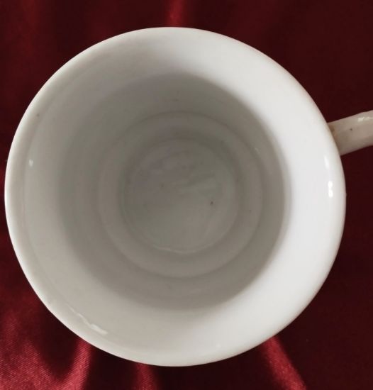 Porcelánový hrnek s motivem Svaté Hory