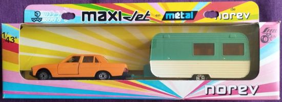 Model Peugeot 604 s přívěsem od Maxi Jet
